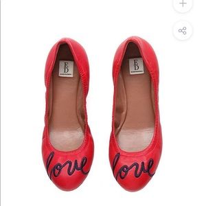 ED love ballet flats